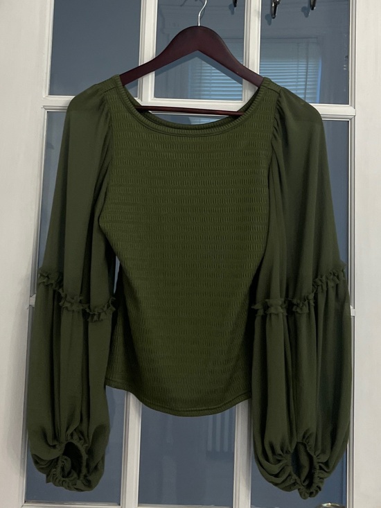 By Anthropologie Tops - ANTHROPOLOGIE Women’s Olive Green Balloon Sleeve Smocked Top Size S